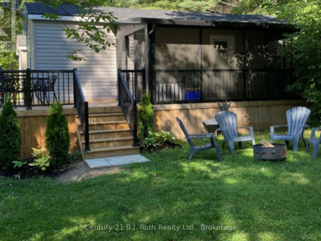719 POPLAR CRESCENT, Bonnie Lake