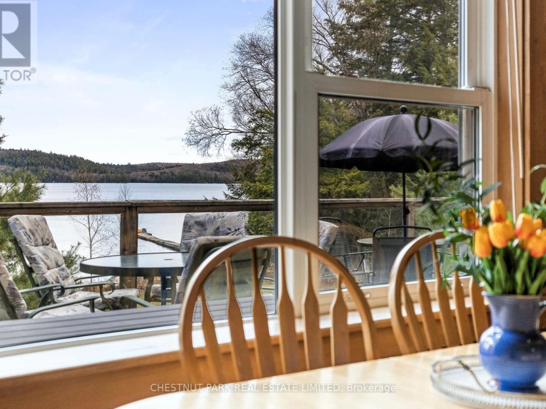 1068 RATTLESNAKE ROAD, Redstone Lake