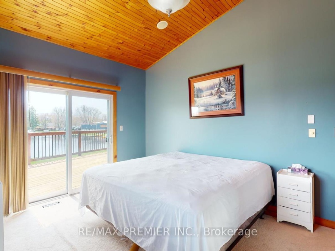 31 PARADISE BOULEVARD, Ramara