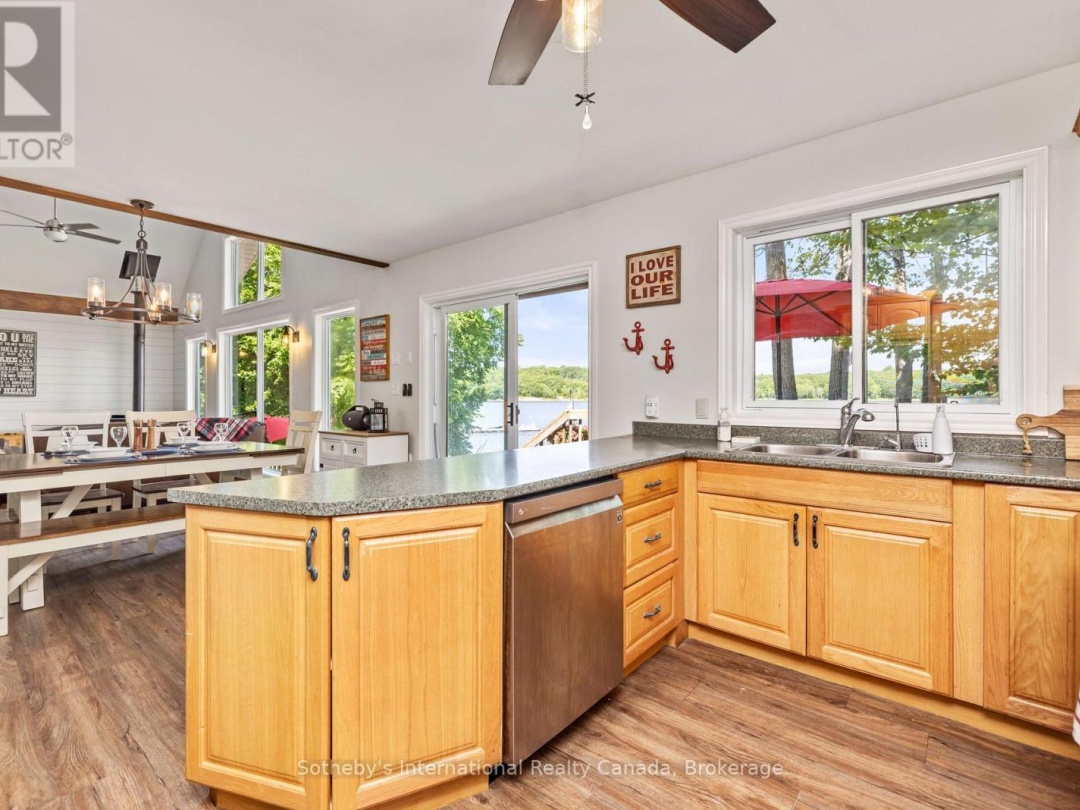 71 B717 ISLAND, Georgian Bay