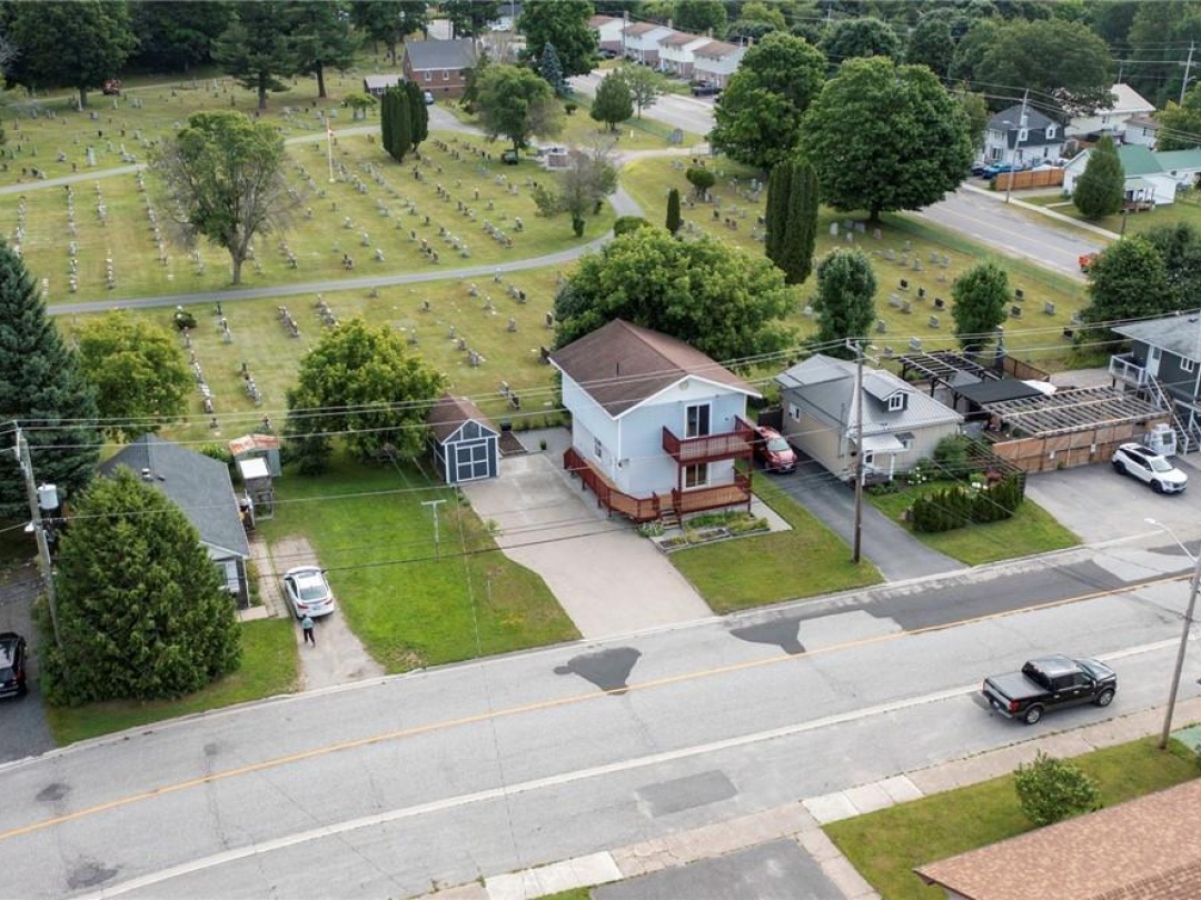 5 Hillcrest Avenue, 