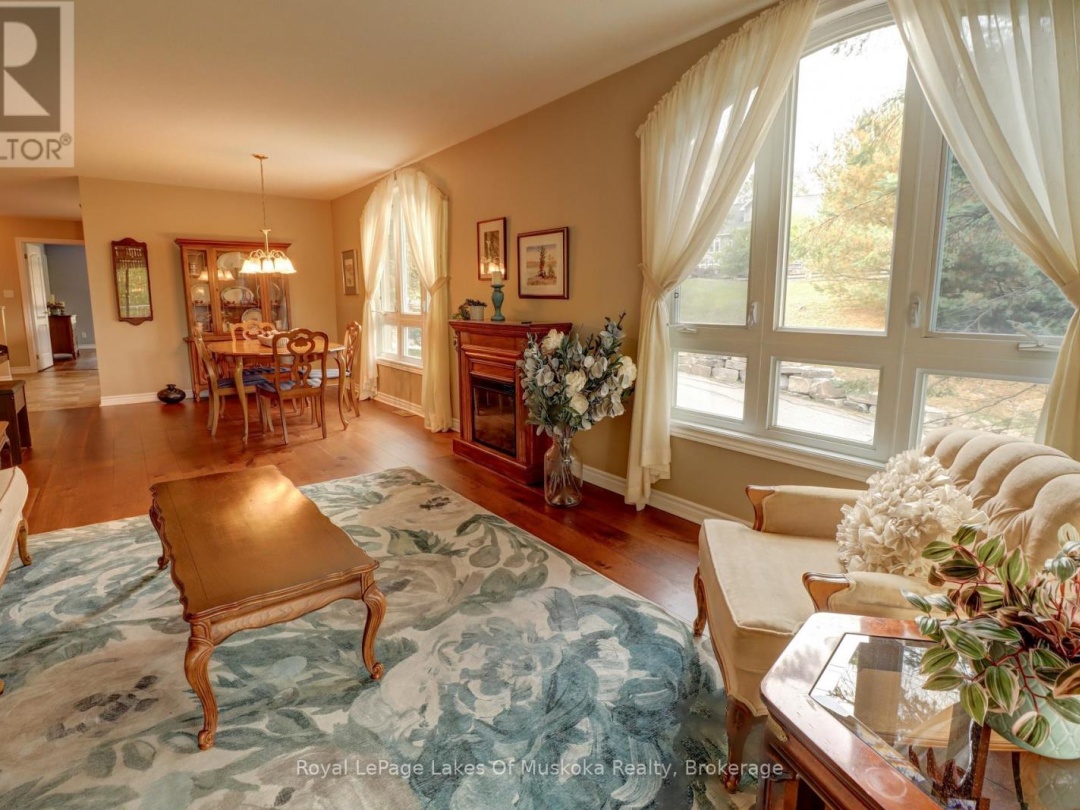 106 - 31 DAIRY LANE, Muskoka River