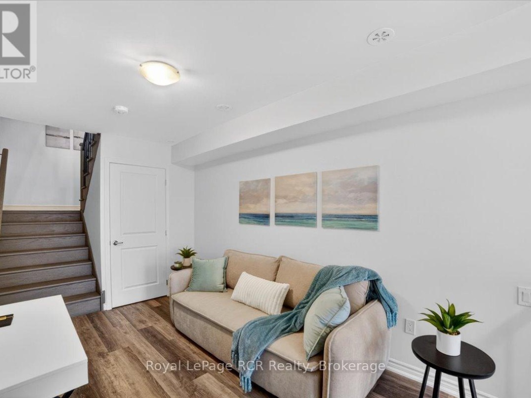 154 ELGIN STREET, Orillia