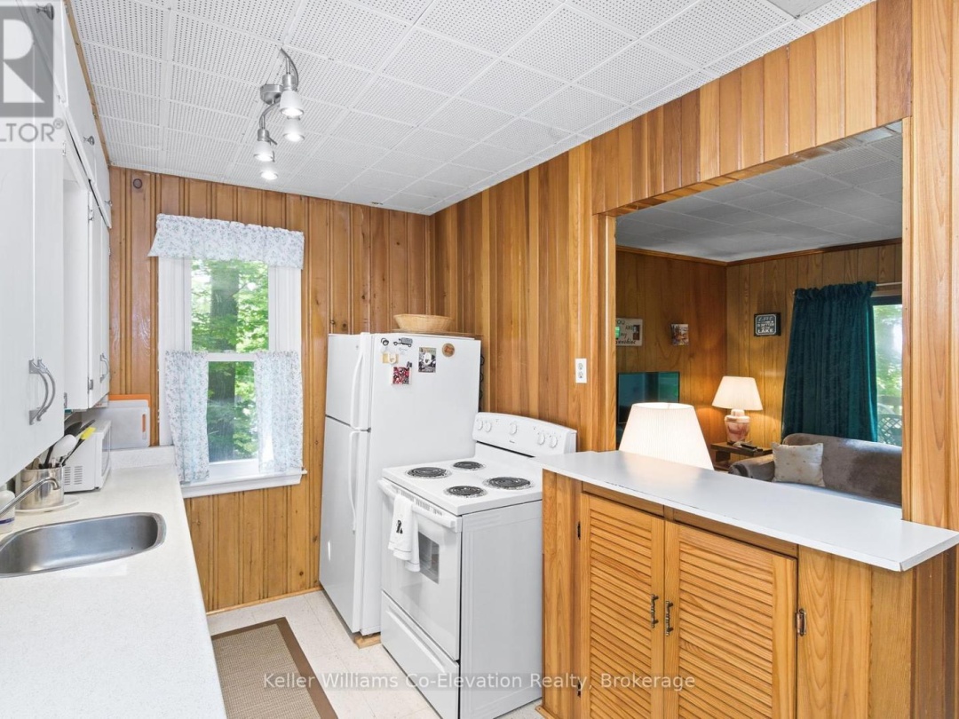 3 CROSSINGVIEW LANE, 