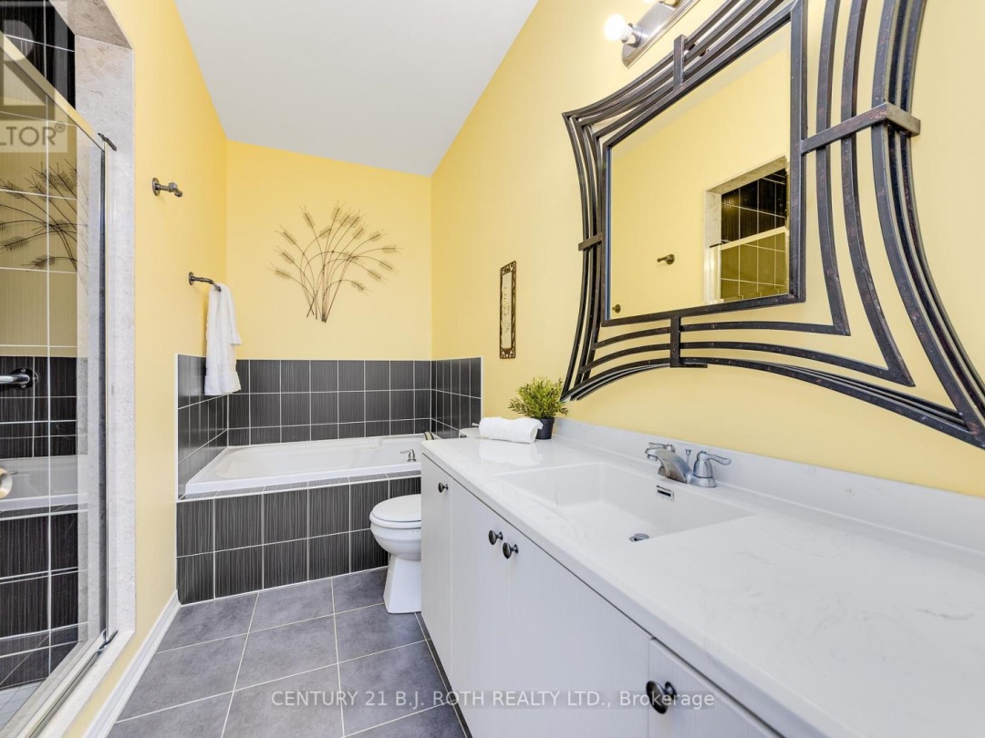 3327 SUMMERHILL WAY N, 