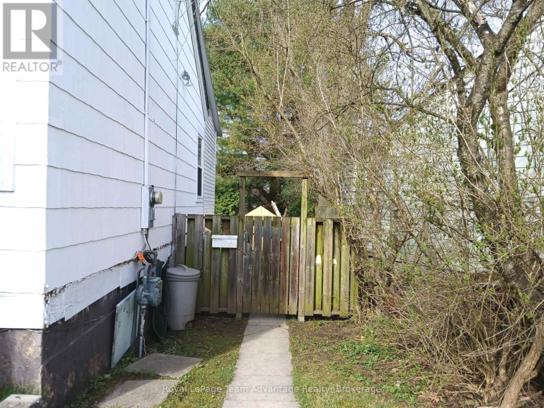 3 RIVERDALE ROAD, Parry Sound