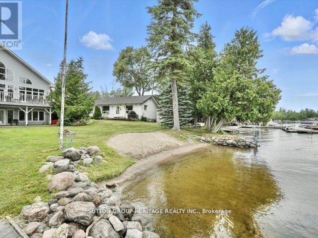 400 FRONT STREET W, Sturgeon Lake
