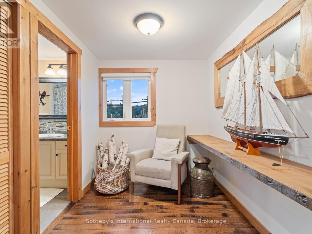 1111 MAPLEHURST DRIVE, Peninsula Lake