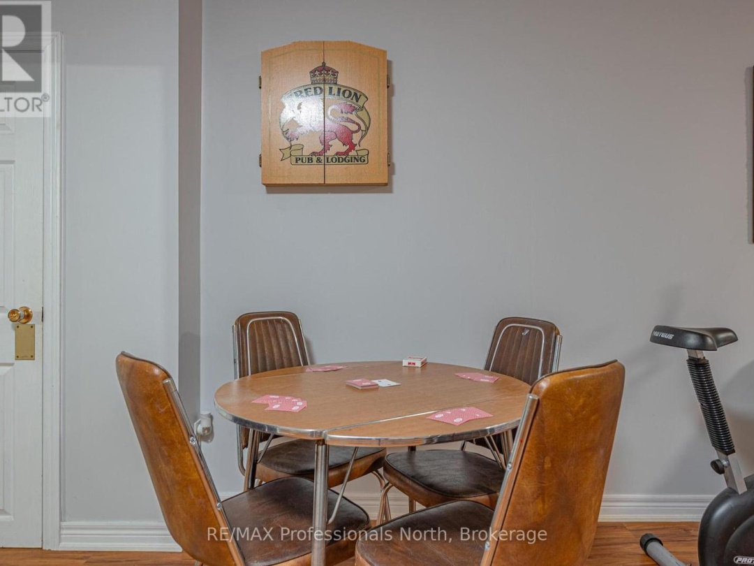 1981 HORSESHOE LAKE ROAD, 