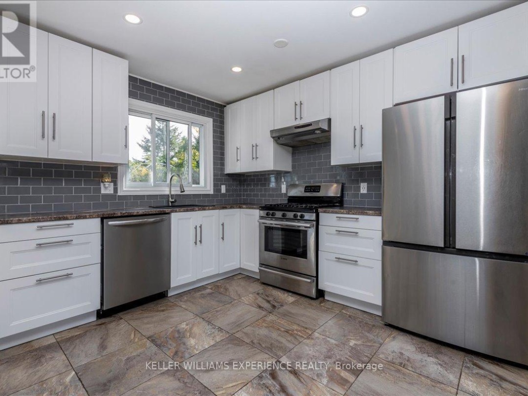 35 CHAMPLAIN CRESCENT, 