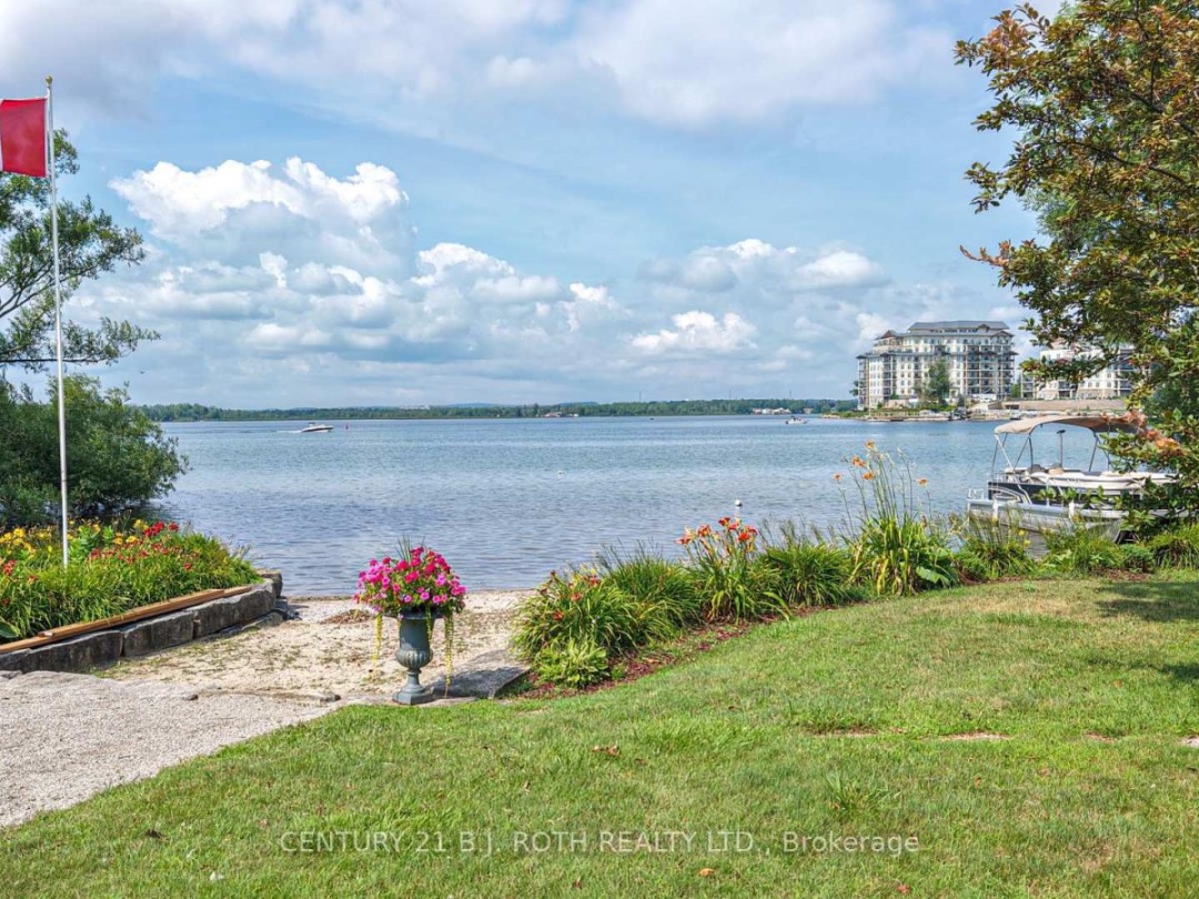 204 - 43 CREIGHTON STREET, Lake Simcoe