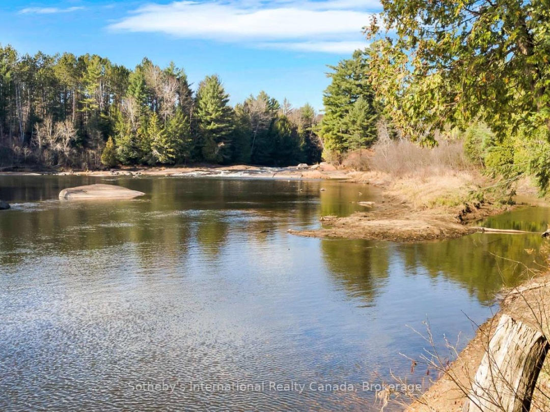21 SPARROW ROAD, Burnt River