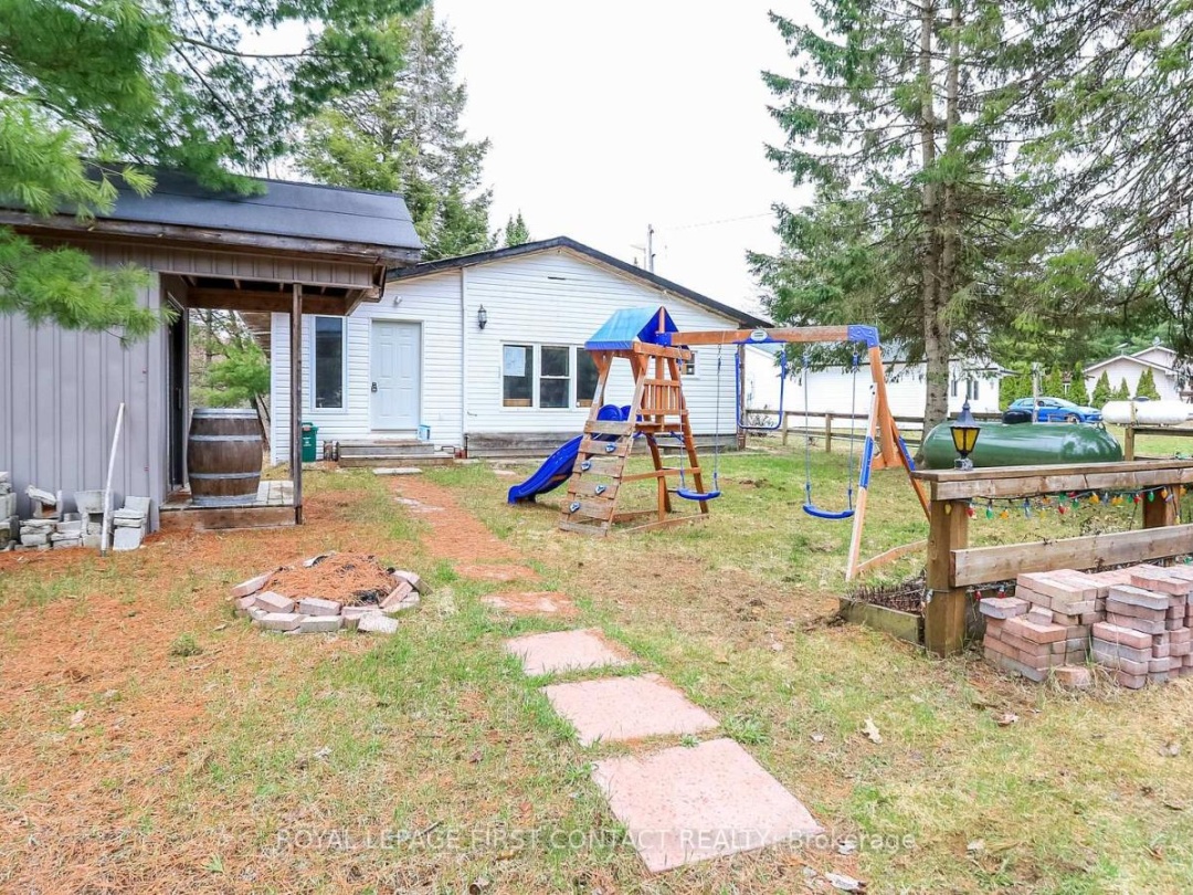 1088 COLONY ROAD, South Branch Muskoka River