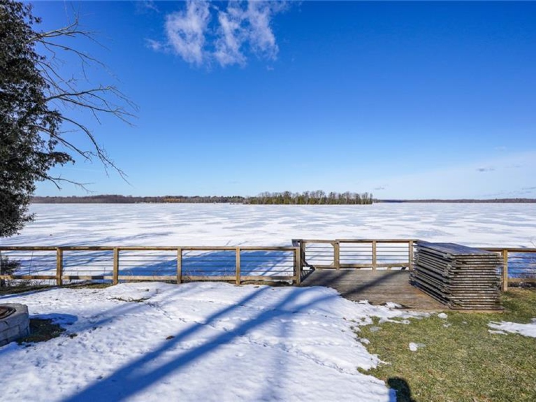 215 Avery Point Road, Dalrymple Lake