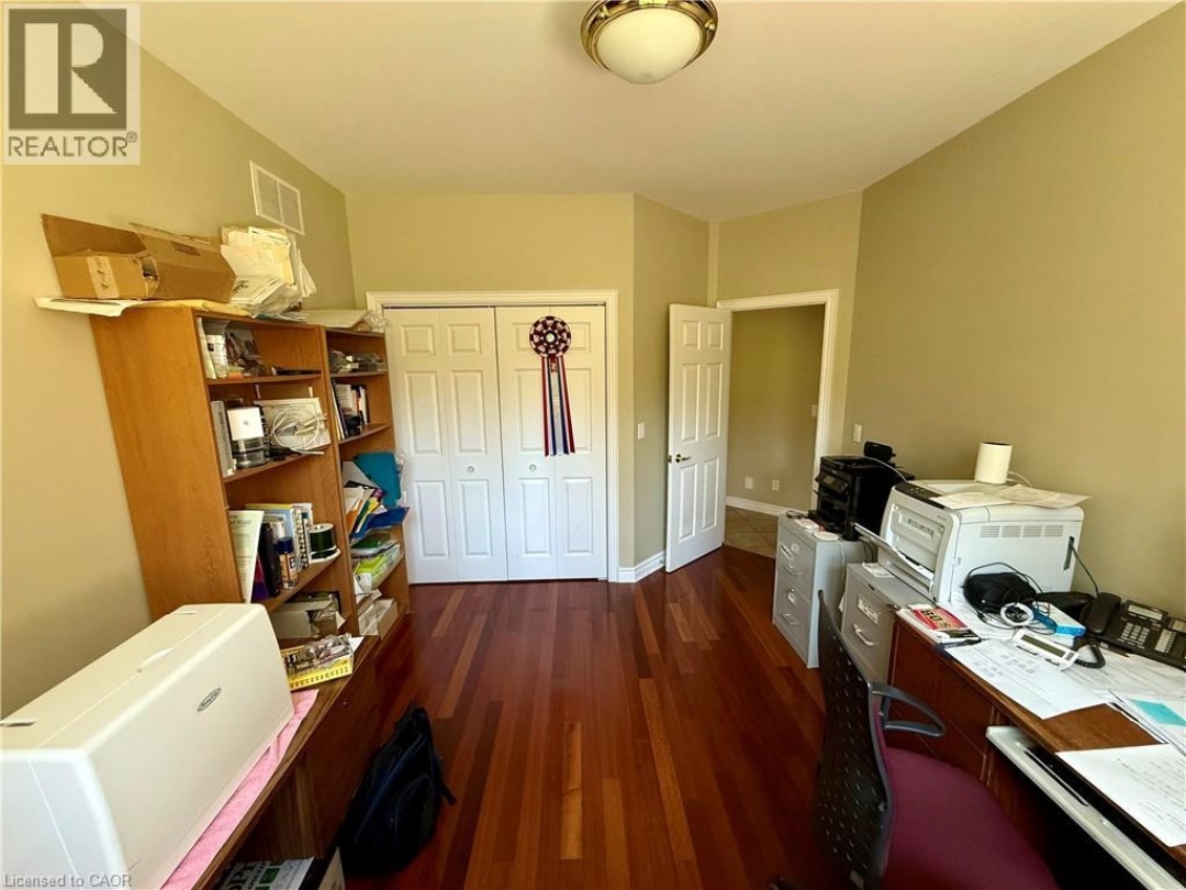 3040 TOWNLINE Road, 