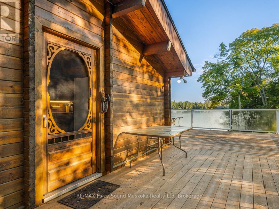 30 OLD SIDS ROAD, Little Whitefish Lake