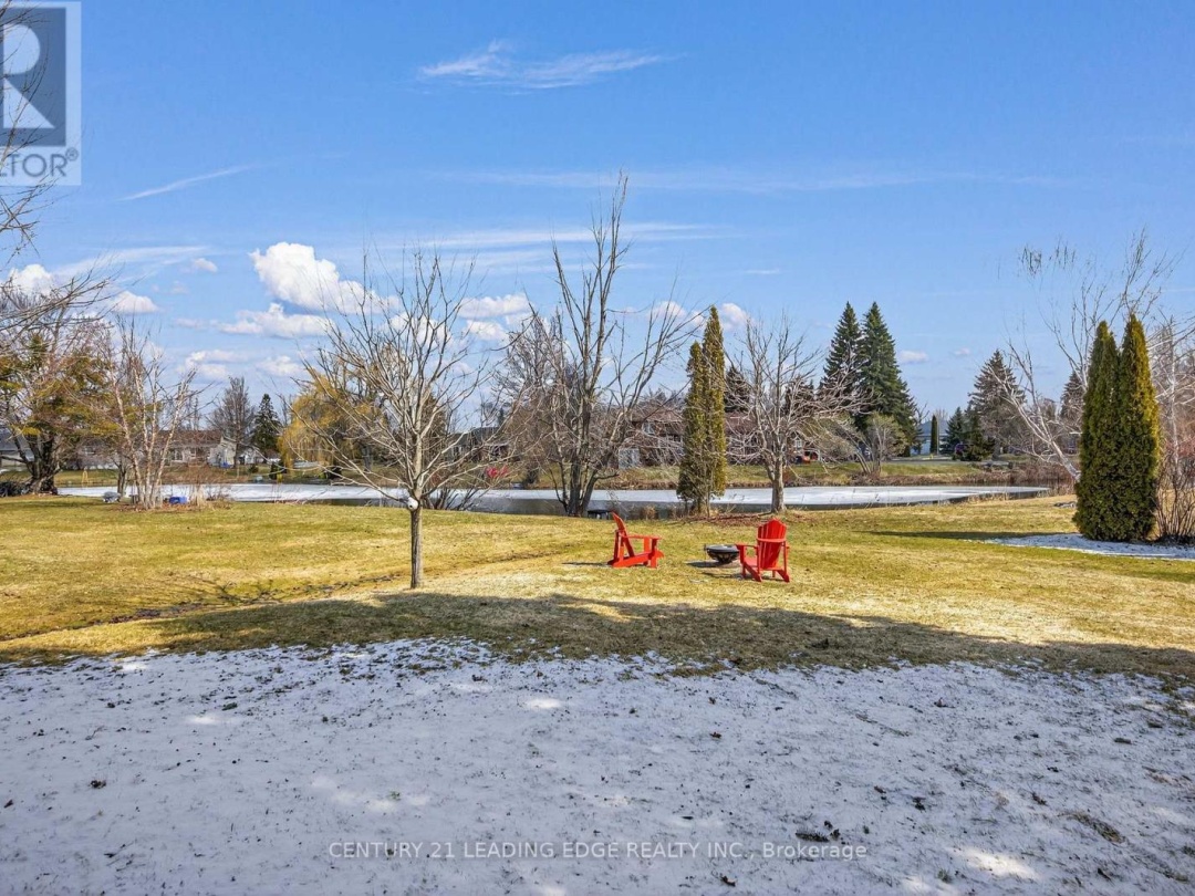 17 SANDLEWOOD TRAIL, Lake Simcoe