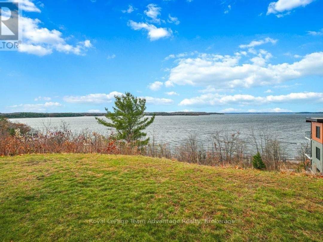 103 - 100 BEACONVIEW HEIGHTS, 