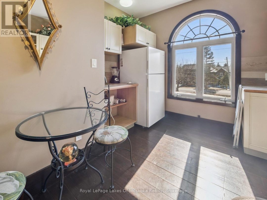 1441 CEDAR LANE, Bracebridge (Macaulay)