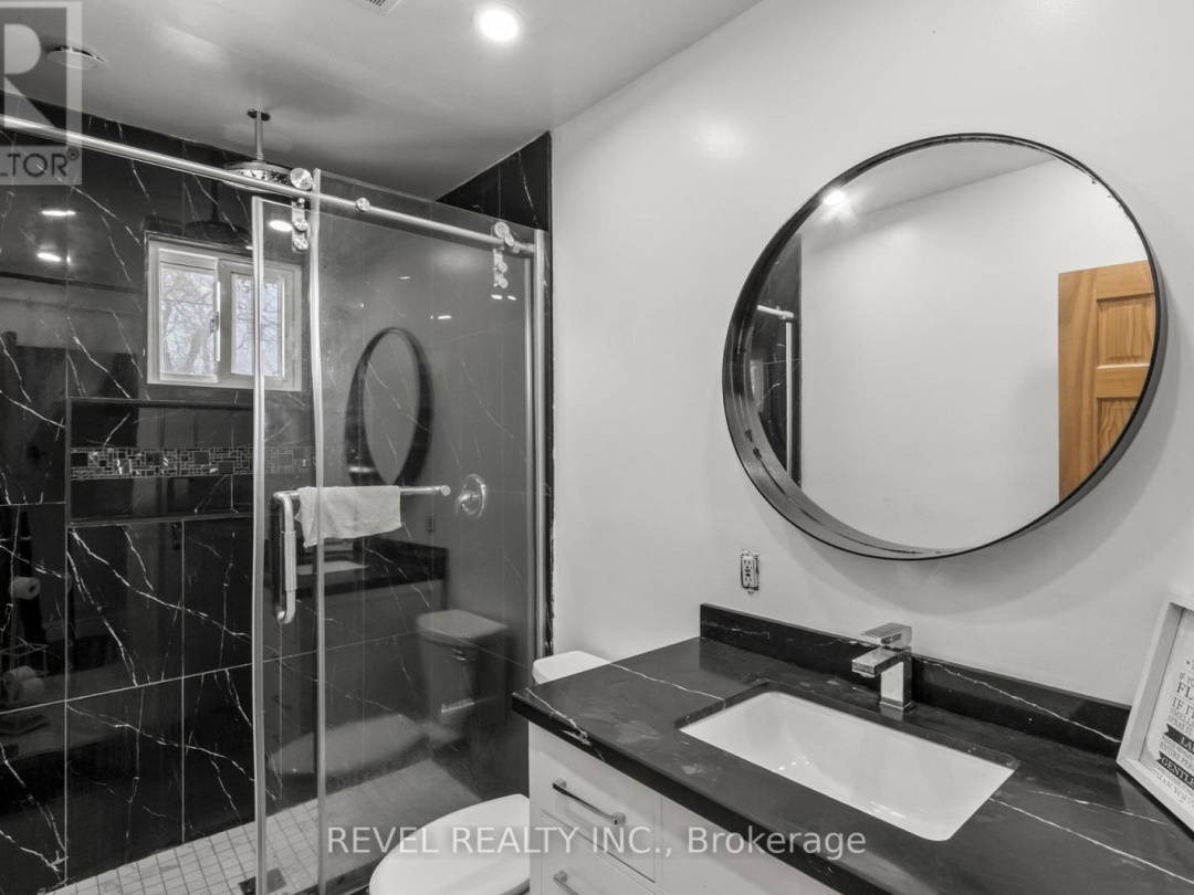 151 BEEHIVE DRIVE, Sturgeon Lake