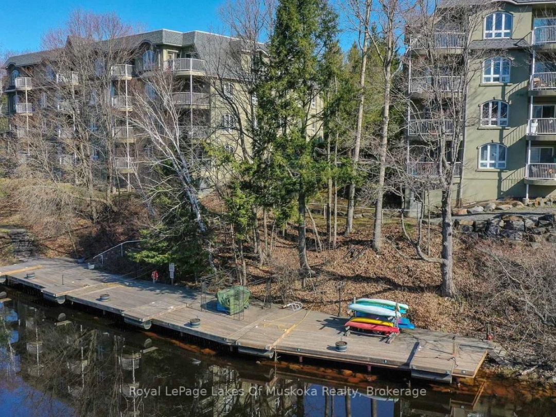 207 - 31 DAIRY LANE, Muskoka River