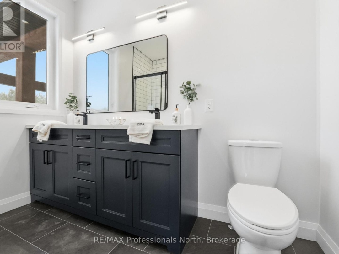 1058 PIPER GLEN ROAD, Minden Hills (Snowdon)
