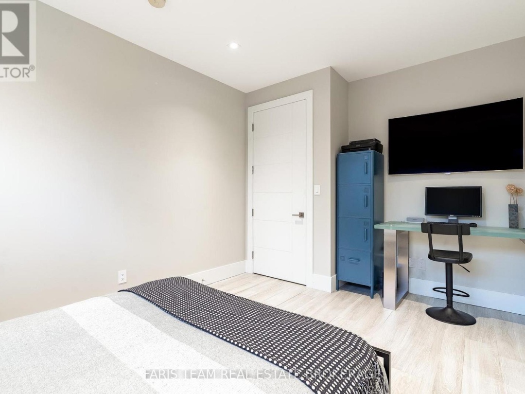 3870 DARLING ISLAND ROAD, Gloucester Pool