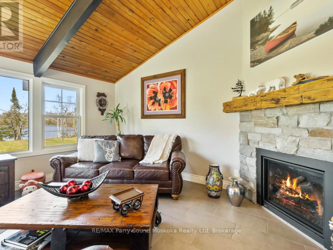 5 MEHARG DRIVE, Manitouwabing Lake