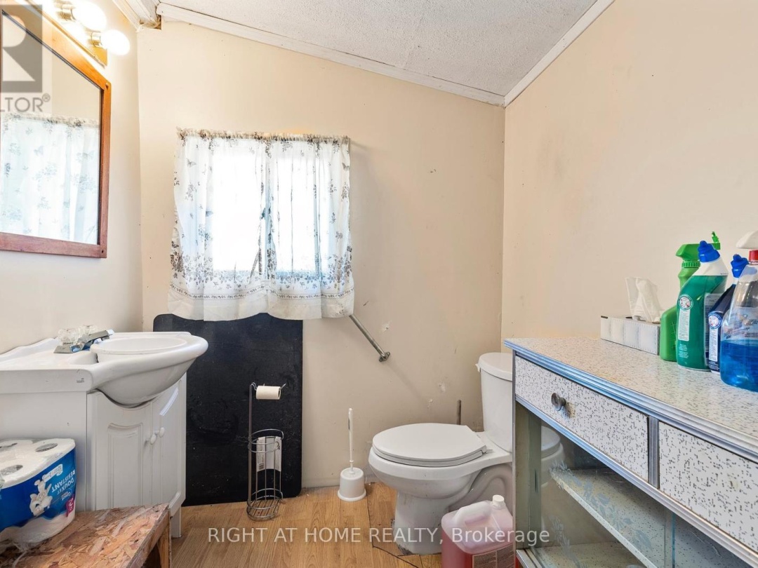 194 MCGUIRE BEACH ROAD, Kawartha Lakes (Carden)