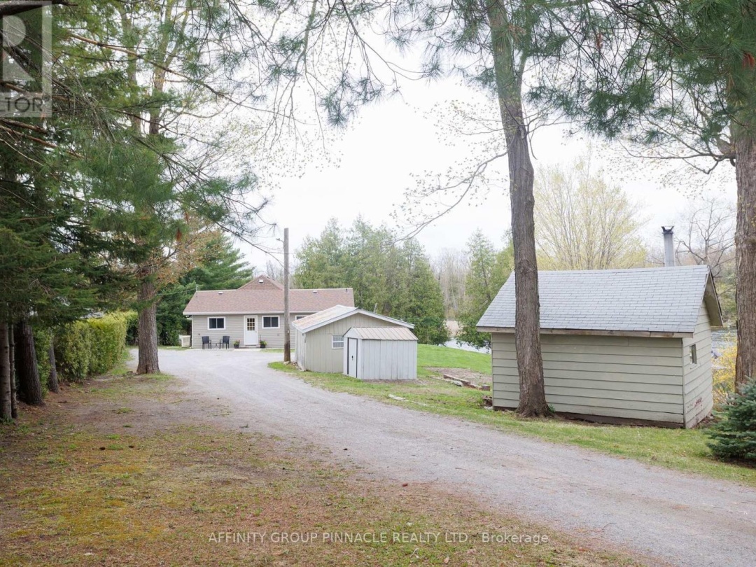 106 COLDSTREAM ROAD, Rosedale Lake
