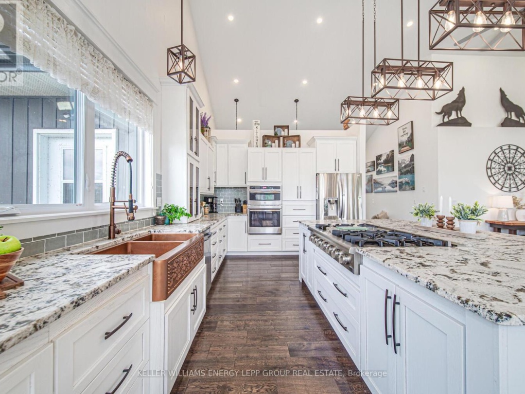 44 Ball Point Road, Kawartha Lakes (Mariposa)