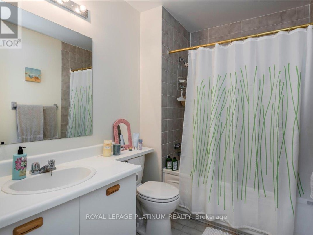 21 - 71 LAGUNA PARKWAY, 