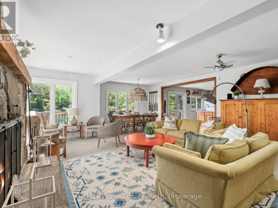 61 ISLAND 26LM ISLAND, 