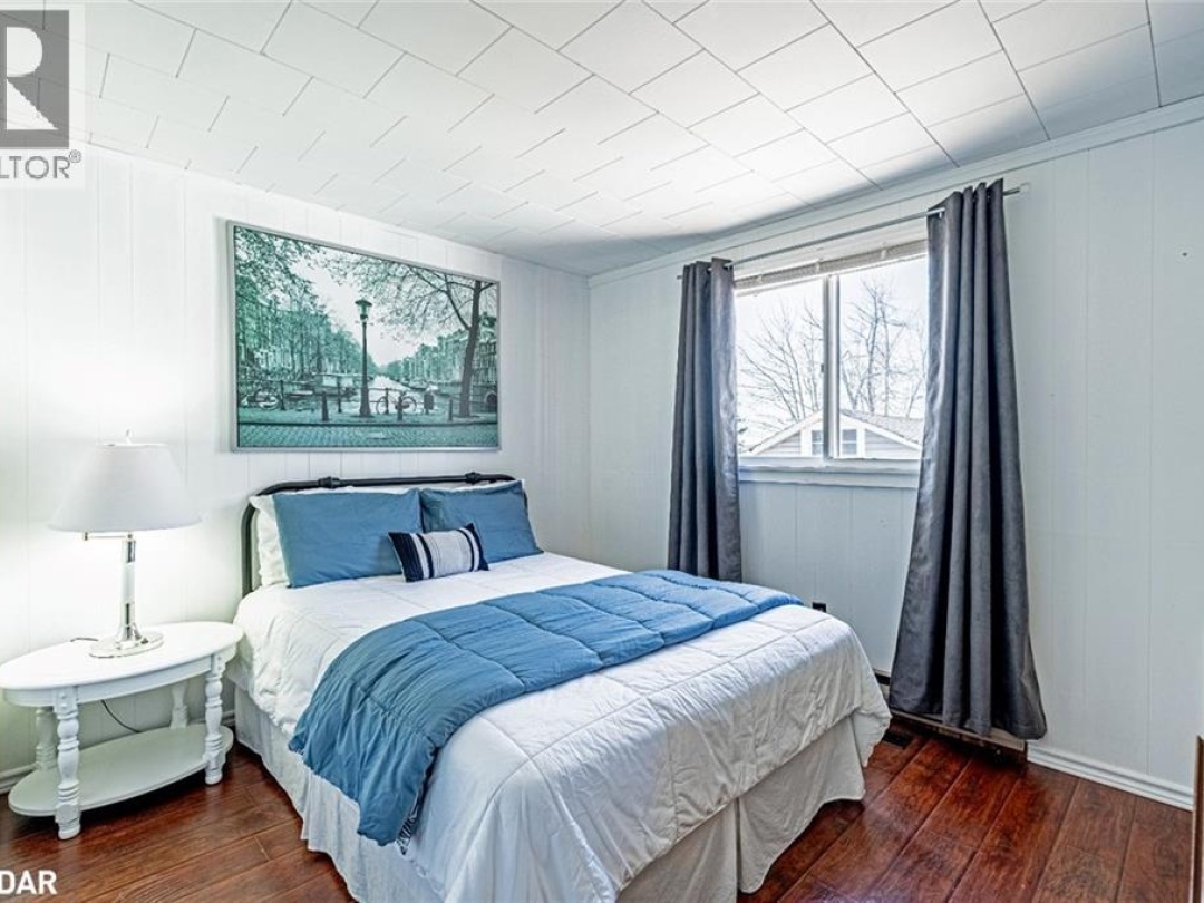 185 AVERY POINT Road, 