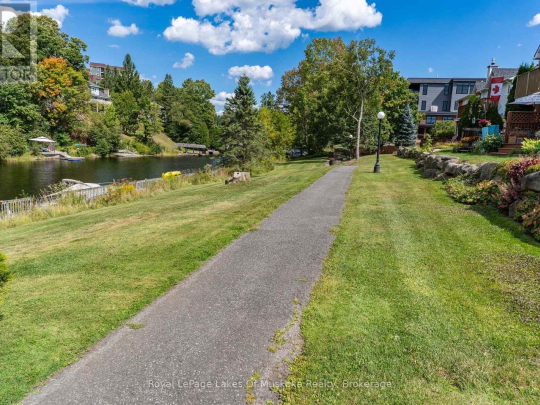 50 SHORELINE DRIVE, Muskoka River