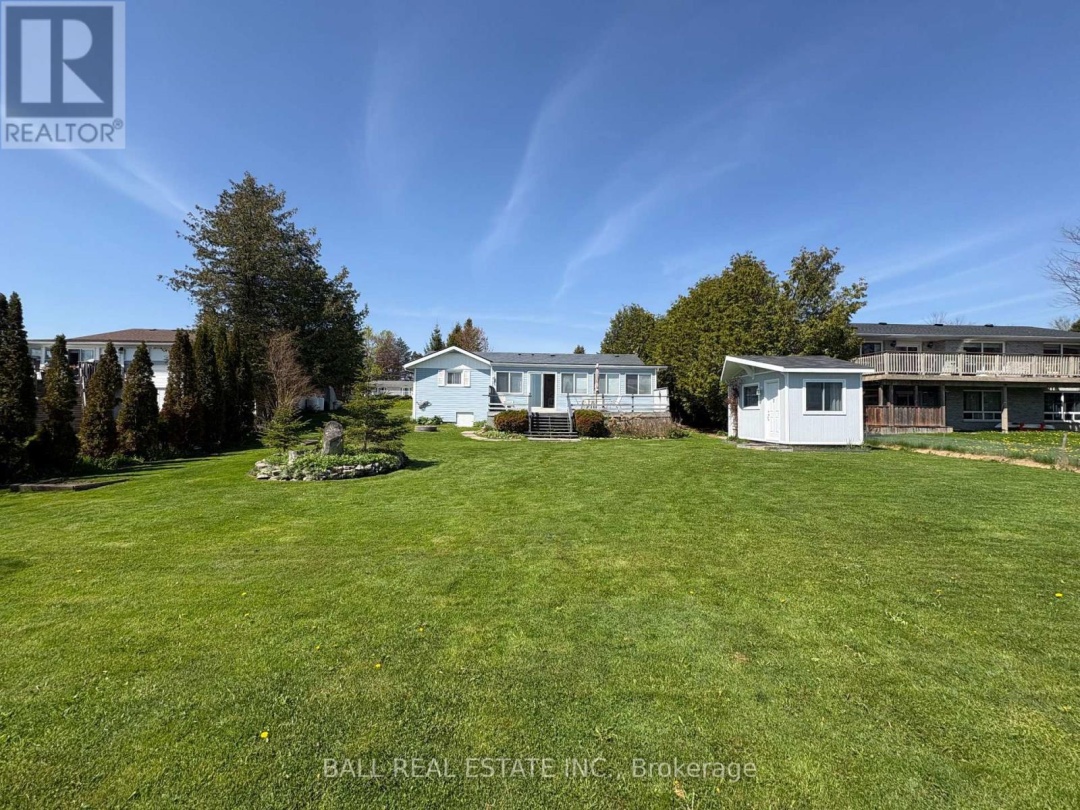 11 LAKEVIEW CRESCENT, Pigeon Lake