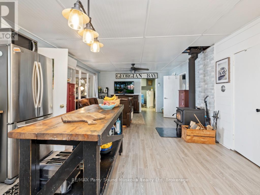 LOT 206 - 808 PARADISE LANE E, 