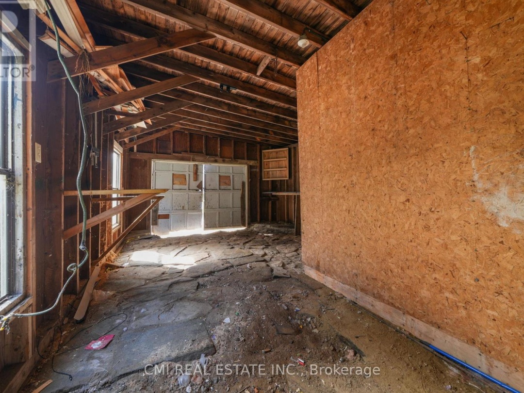 1093 SOUTH LAKE ROAD, Minden Hills (Snowdon)