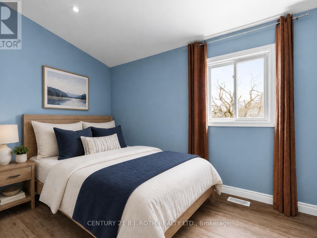 102 DUNLOP STREET, Orillia