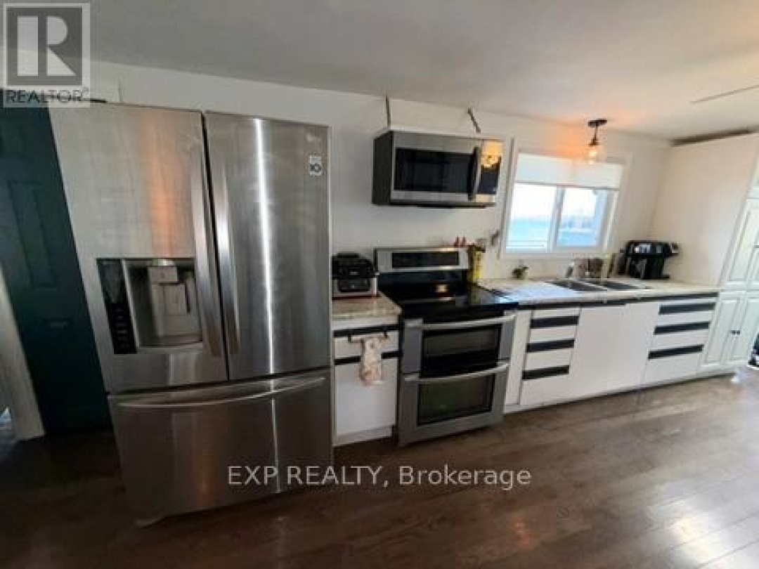 6222 BLUEBIRD STREET, Lake St. John