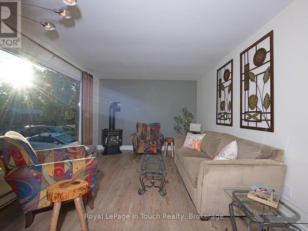 8 CYRIL MARTIN PLACE, 