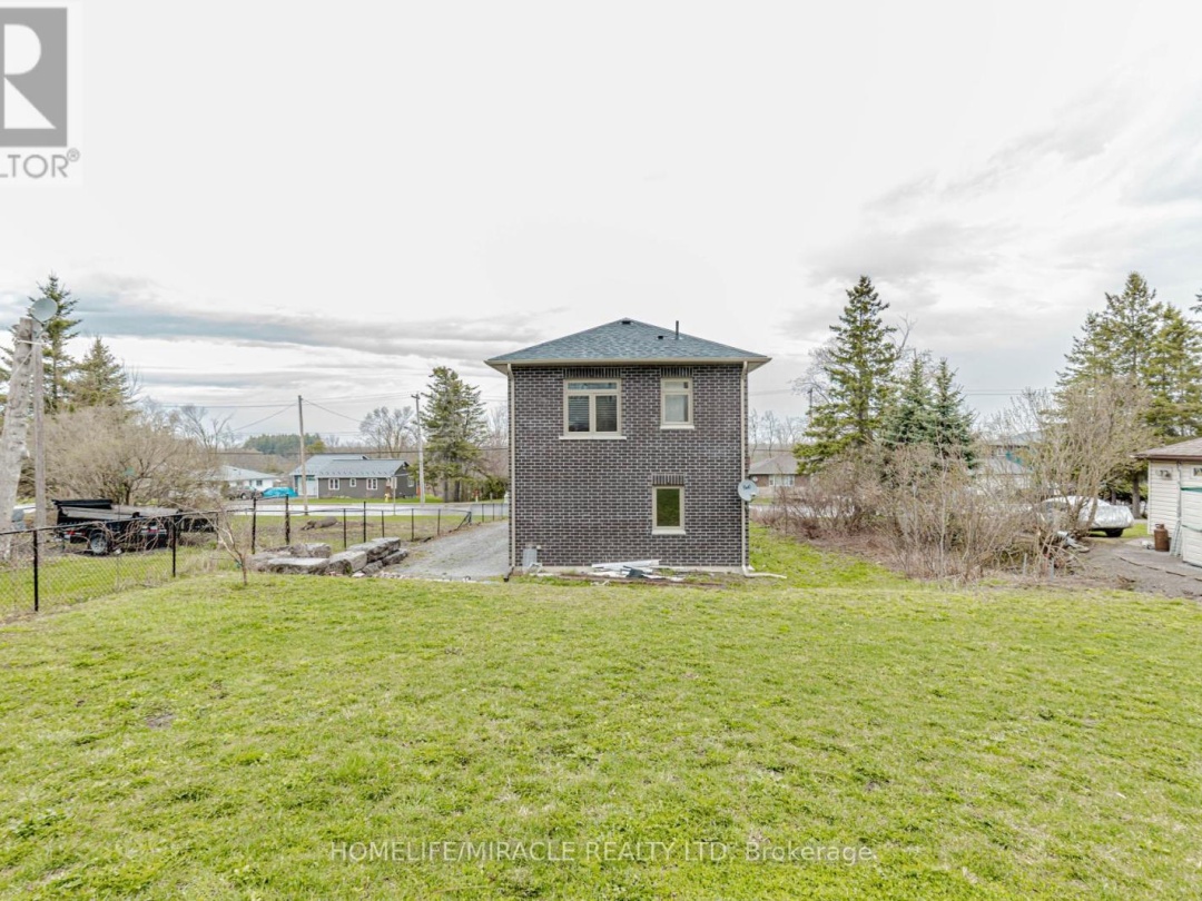 637 Simcoe Street, Brock (Beaverton)