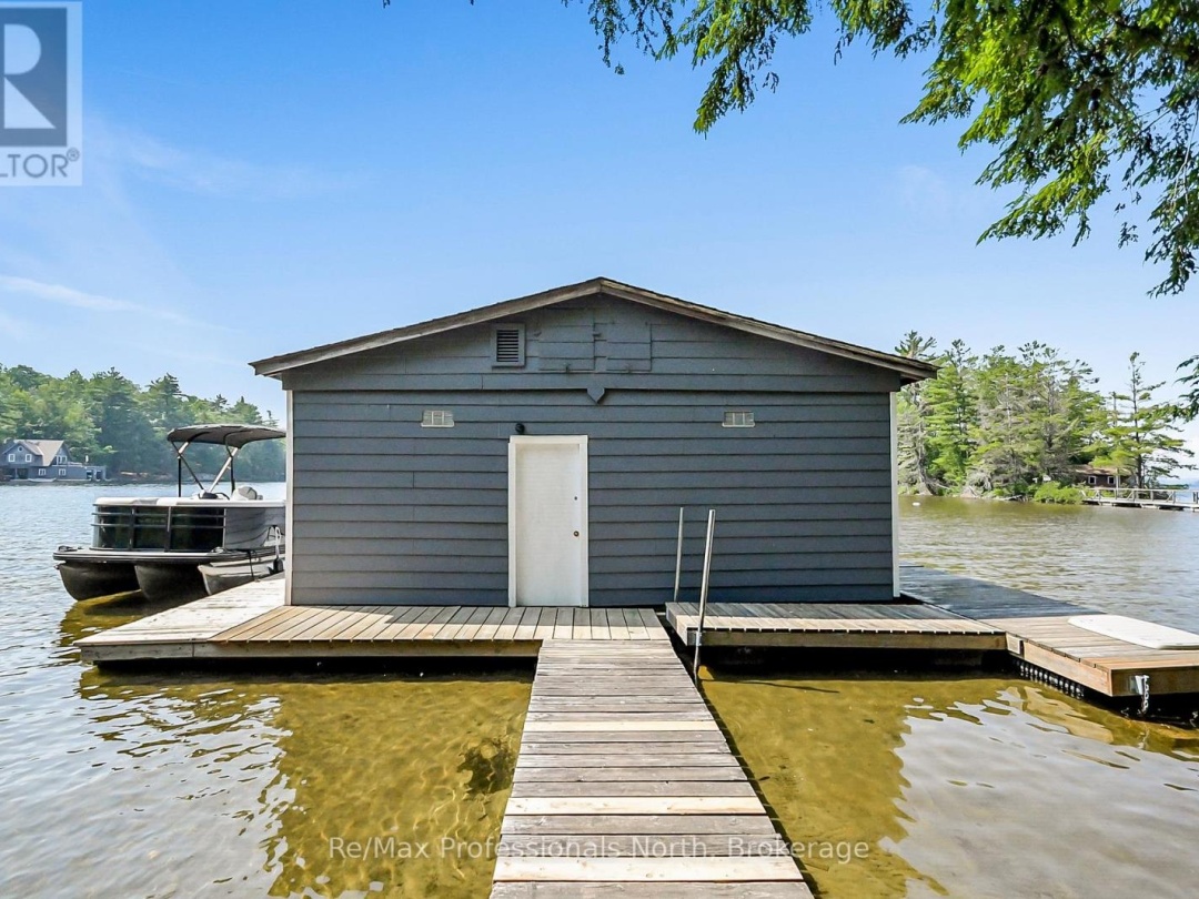 1054 BRYDONS BAY ROAD, 