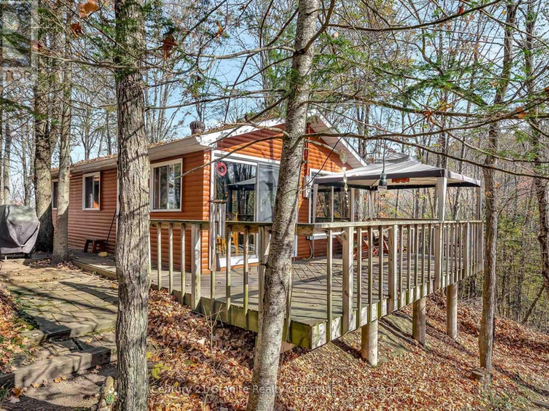 1081 CINNAMON LANE, Sharon Lake