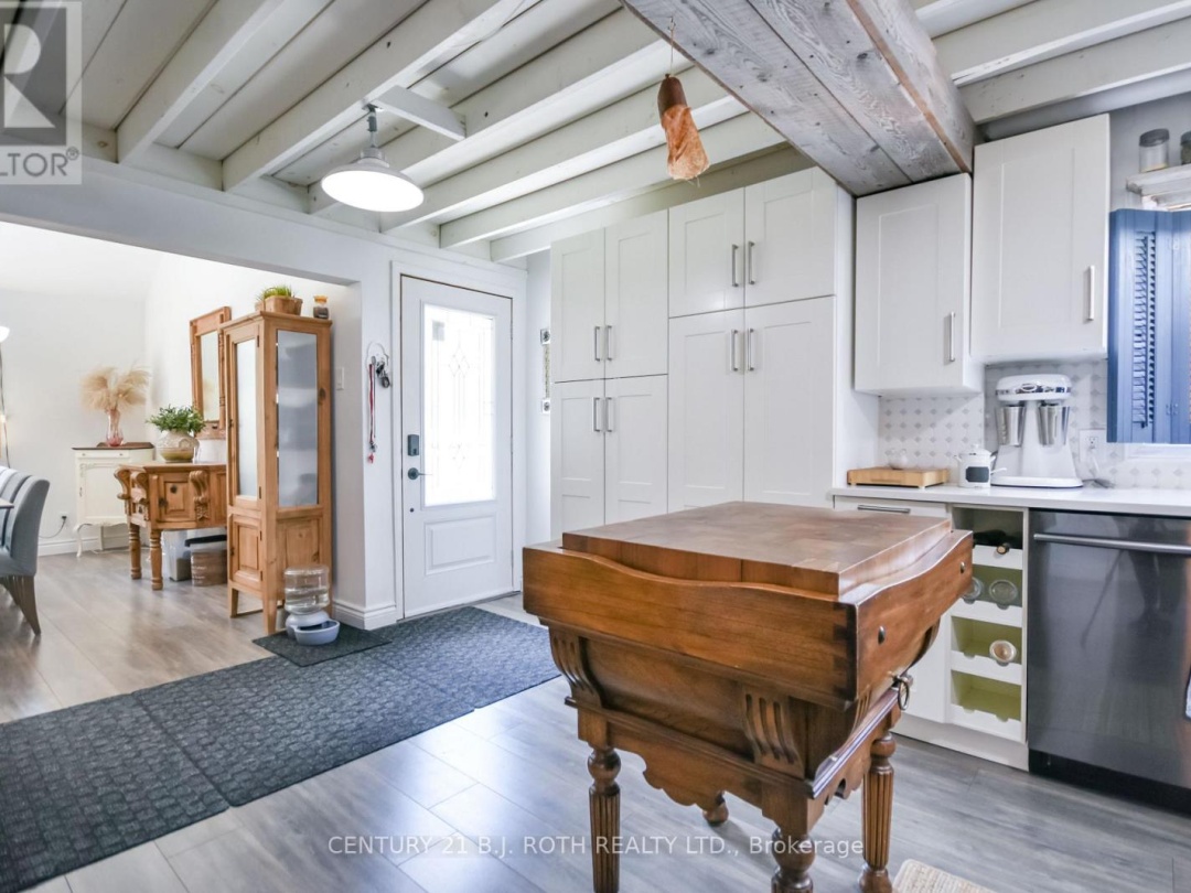 172 ALBIN ROAD, Tay (Waubaushene)