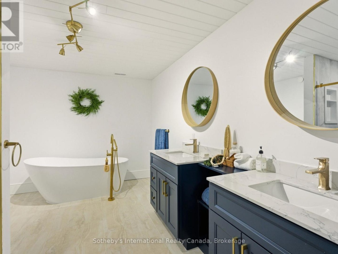 2435 RAVENSCLIFFE ROAD, Huntsville (Stisted)