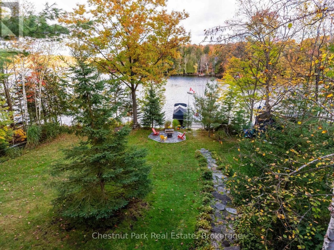 527 HARP LAKE ROAD, Harp Lake