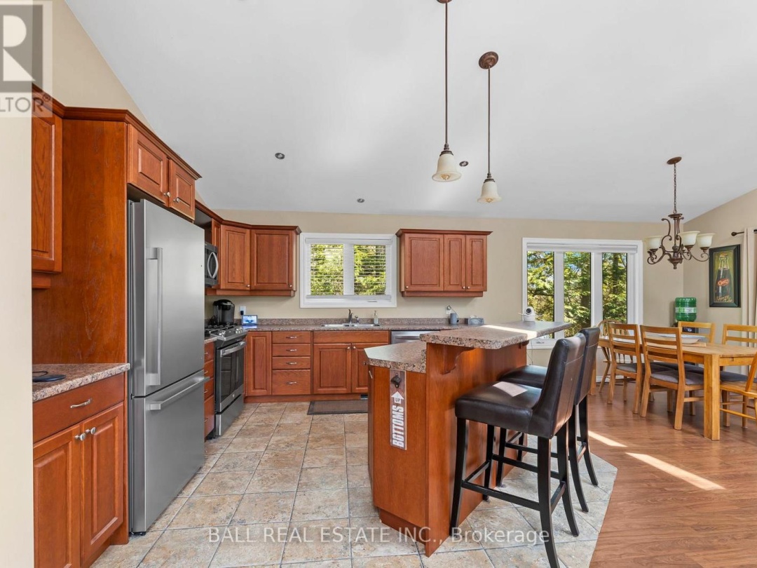 479 EAST CLEAR BAY ROAD, Crystal Lake