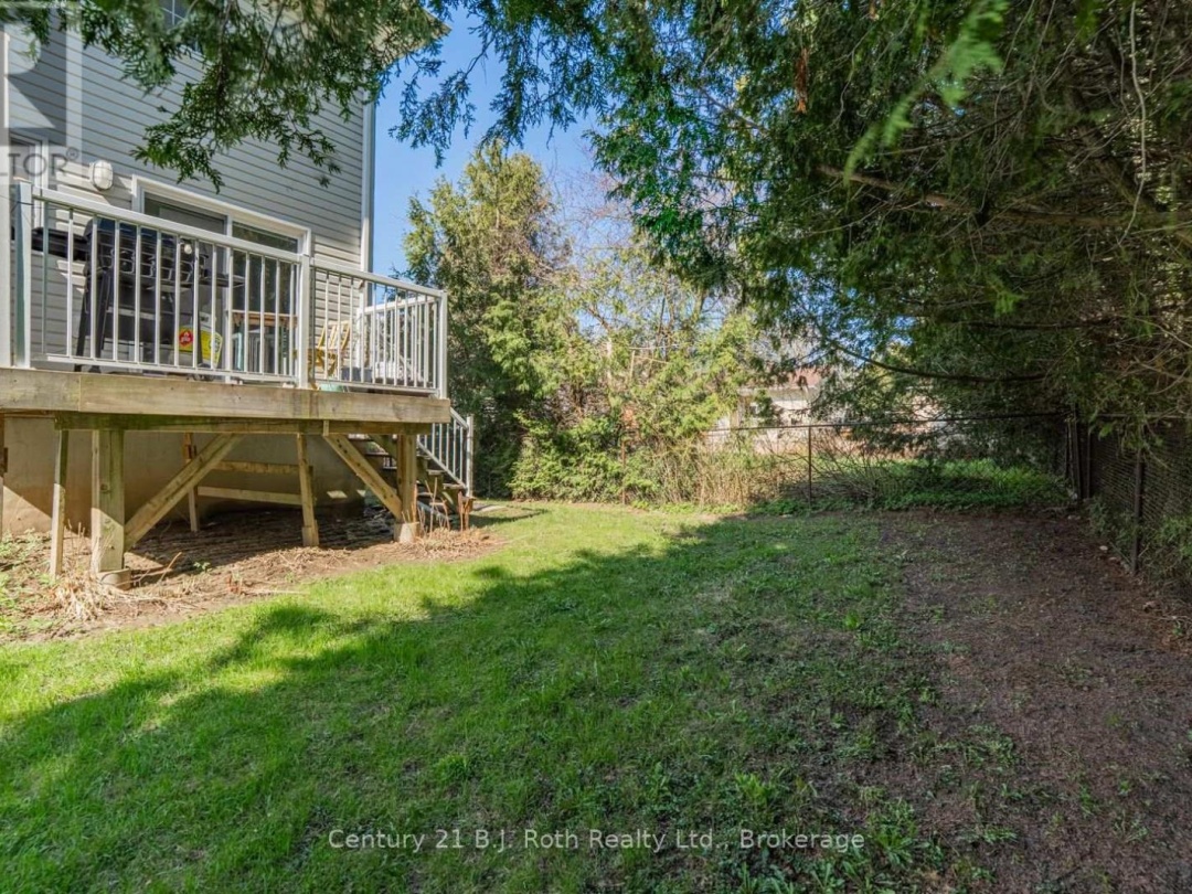 275 HIRAM STREET, Bracebridge (Macaulay)