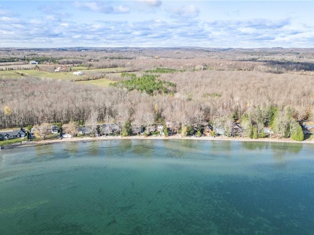 769 Woodland Drive, Lake Simcoe